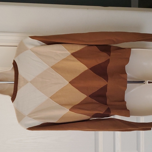 APT 9 Grandpa style argyle cardigan - Picture 2 of 6